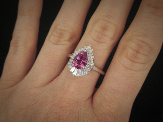 Lovely 18k White Gold Natural 1.67ct Pink Sapphire & Diamond Halo Ring 5g i7108