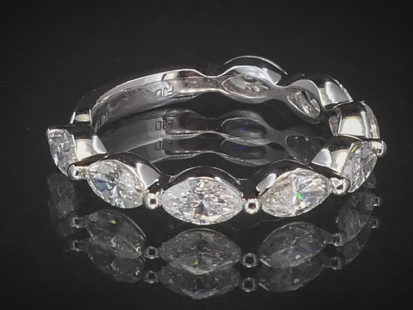 NEW 14k White Gold Marquise Natural 1.60ctw Diamond Ladies Band Ring 2.6g i8457