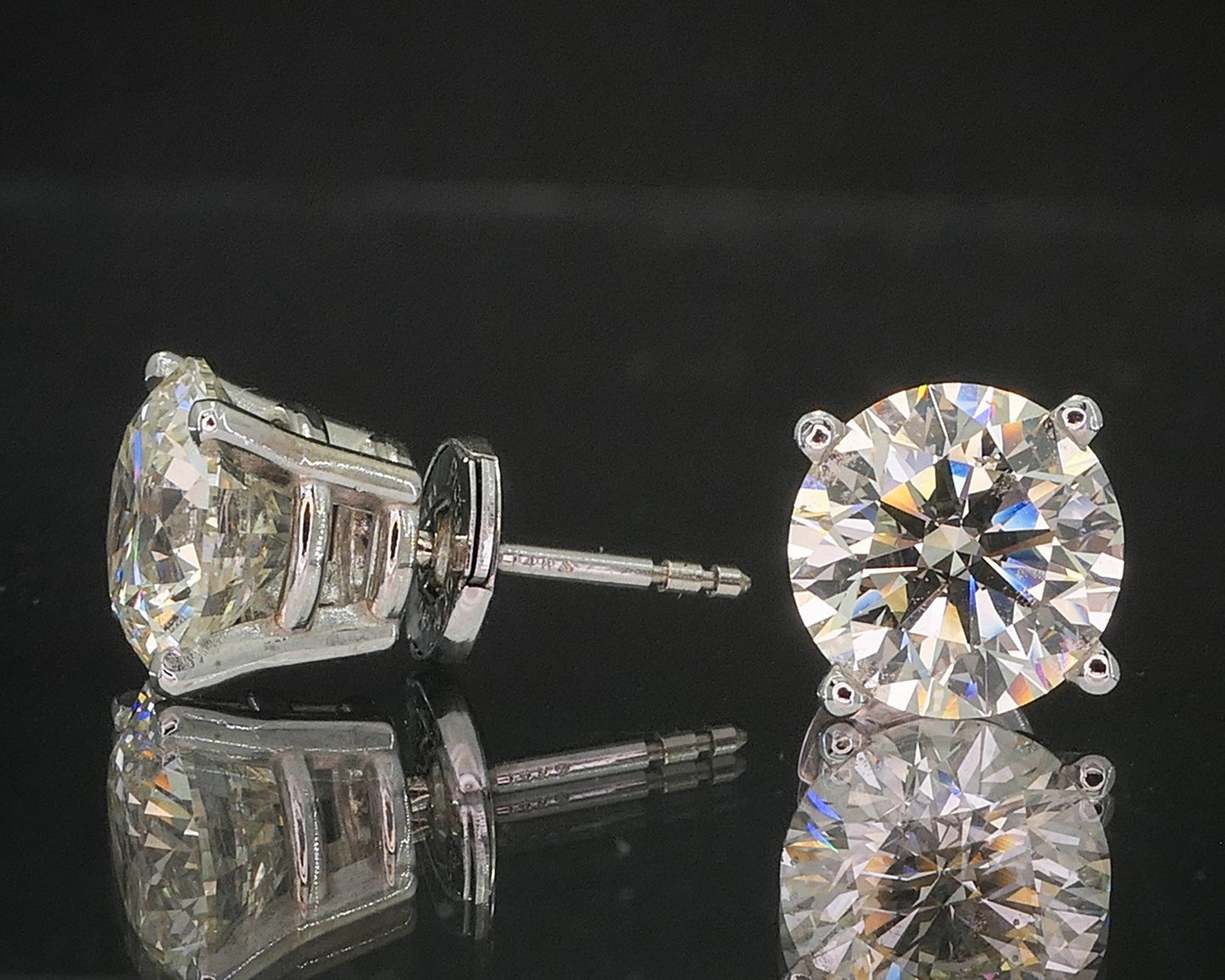 Estate 14k White Gold Round Cut Natural 3.62ctw Diamond Stud Earrings i12607