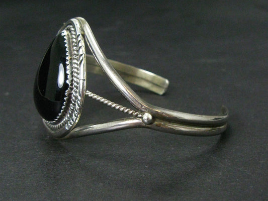 Vintage Sterling Pat Yazzie Navajo Natural Black Onyx Cuff Bracelet 19g i14494