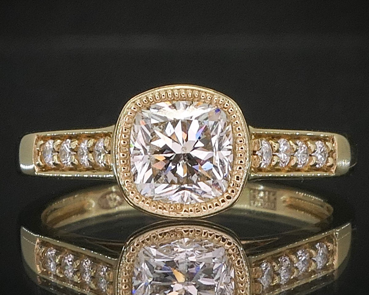 14k Yellow Gold Cushion Natural .99ct Diamond Engagement Ring 3.3g i14797