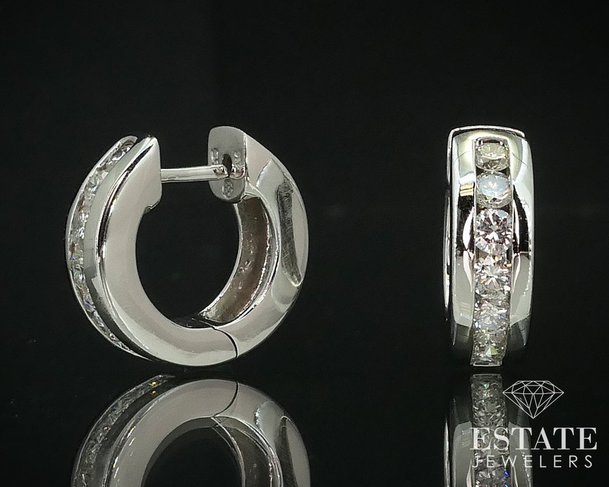 14k White Gold Round Natural 1.00ctw Diamond Huggie Hoop Earrings 6.3g i15151