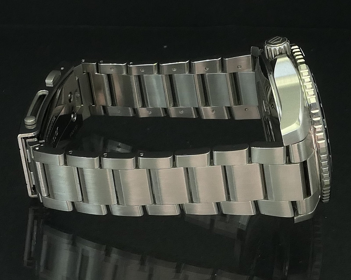 Tag Heuer Aquaracer GMT WBP2010. BA0632 Blue Dial Stainless Mens Watch i15348