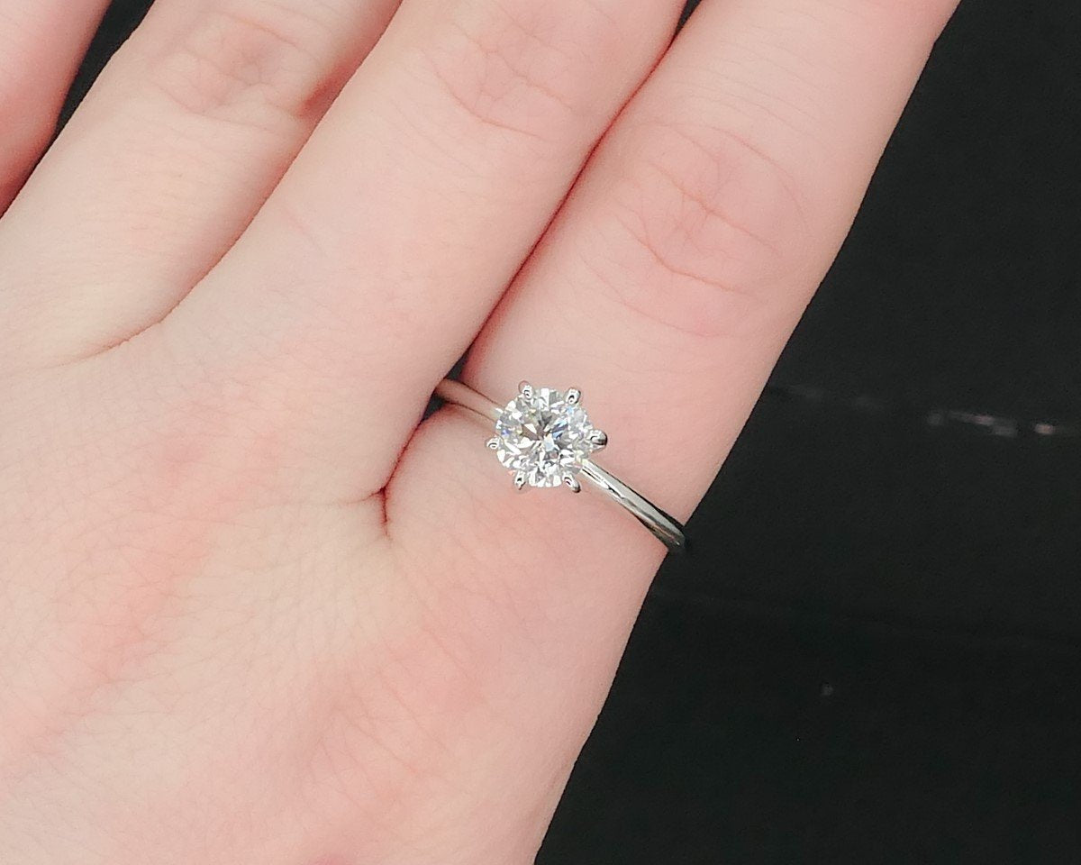 14k White Gold Round IGI Natural 1.08ct Diamond Solitaire Engagement Ring i15536
