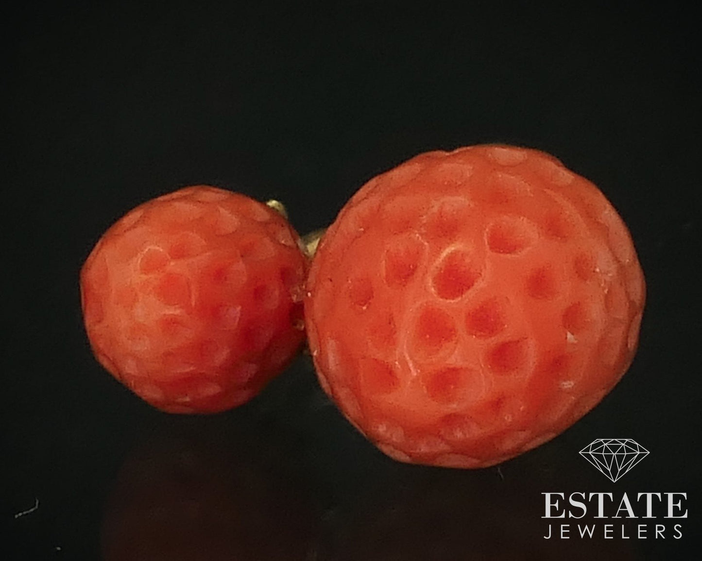 Antique 17k Yellow Gold Carved Natural Coral Strawberry Charm 3.1g i16016