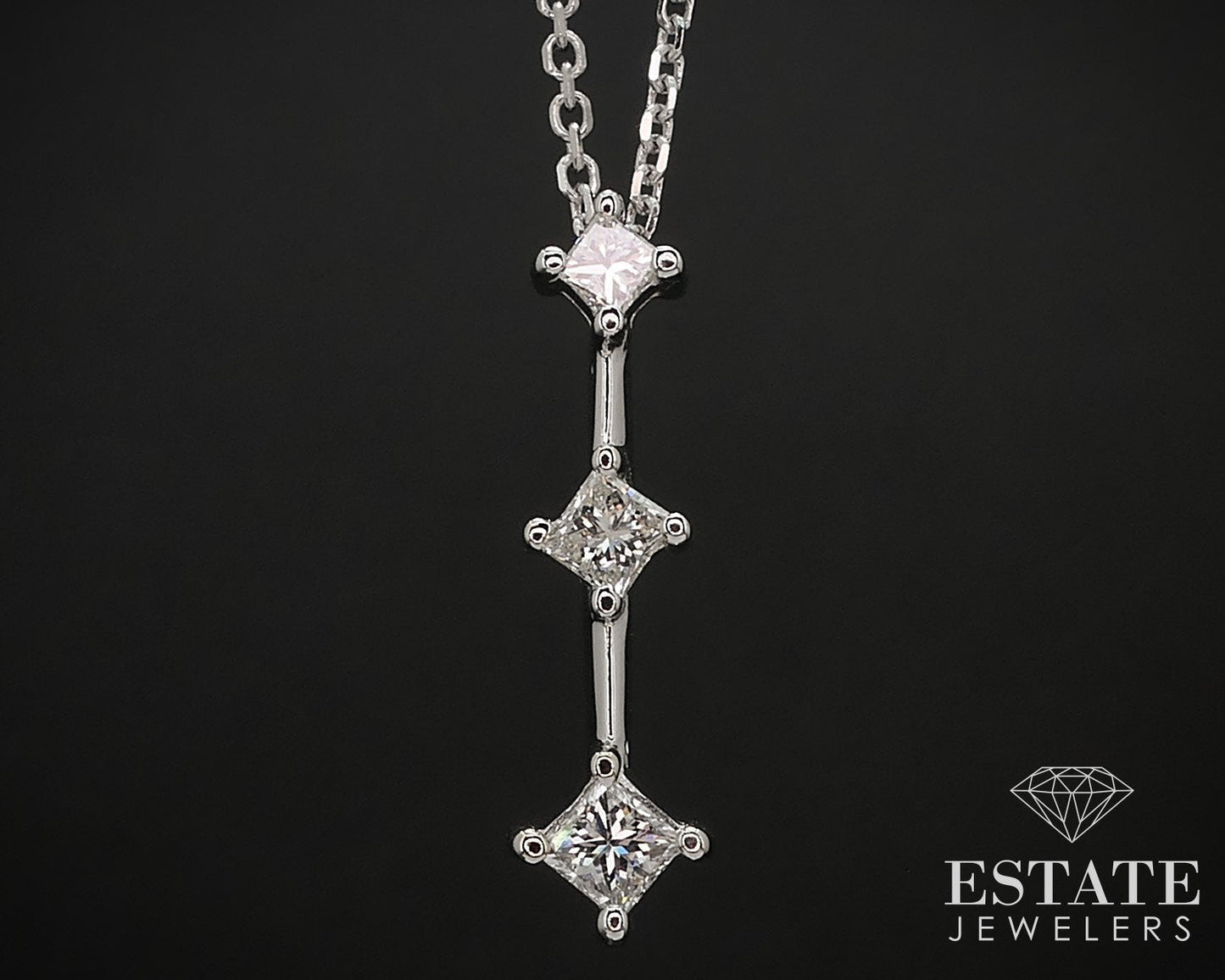 14k White Gold Princess Natural .25ctw Diamond Journey Necklace 2.3g i16567
