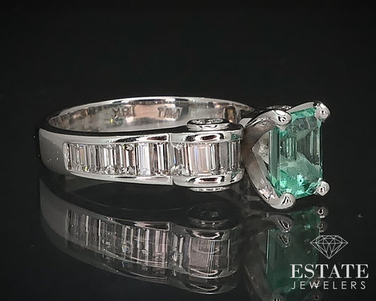 18k White Gold Natural .97ct Emerald & Diamond Ladies Ring 6.8g i16556