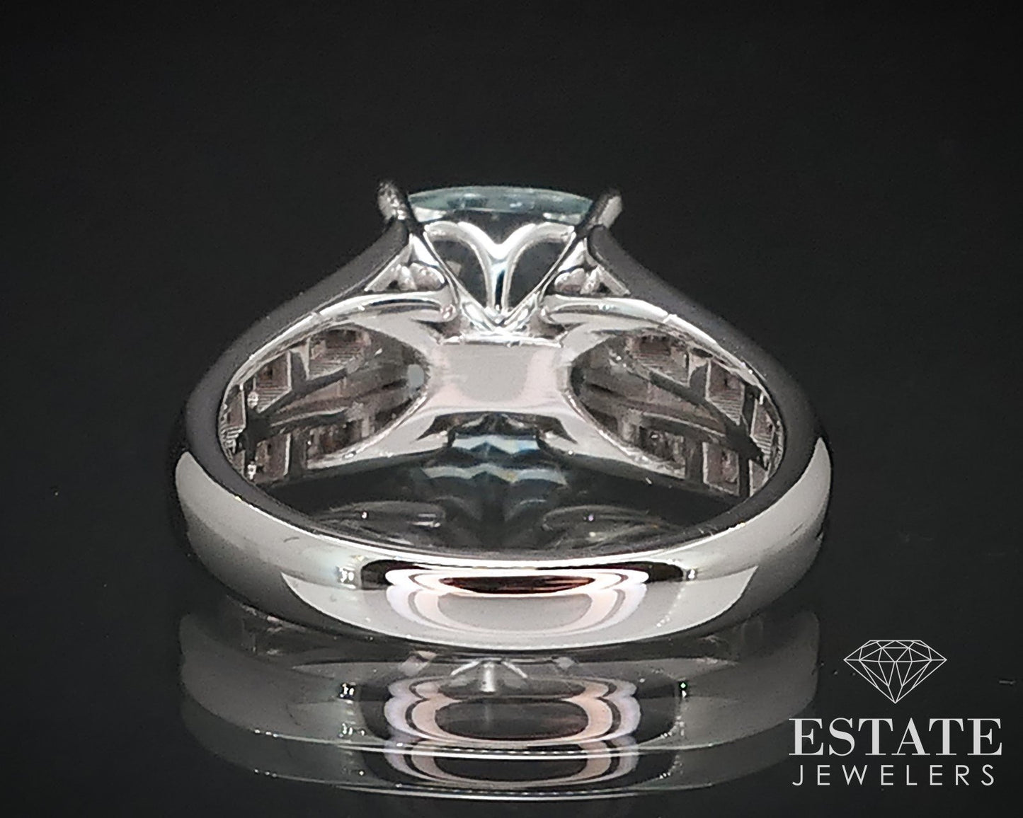 14k White Gold Cushion Natural 2.15ct Aquamarine & Diamond Ring 5.8g i16816