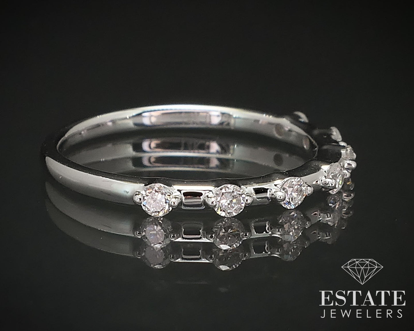 14k White Gold Round Natural .22ctw Diamond Ladies Wedding Band 1.7g i16829