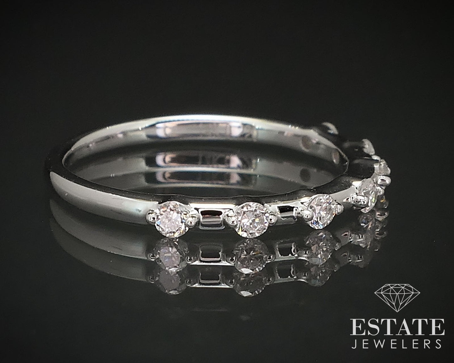 14k White Gold Round Natural .22ctw Diamond Ladies Wedding Band 1.7g i16829