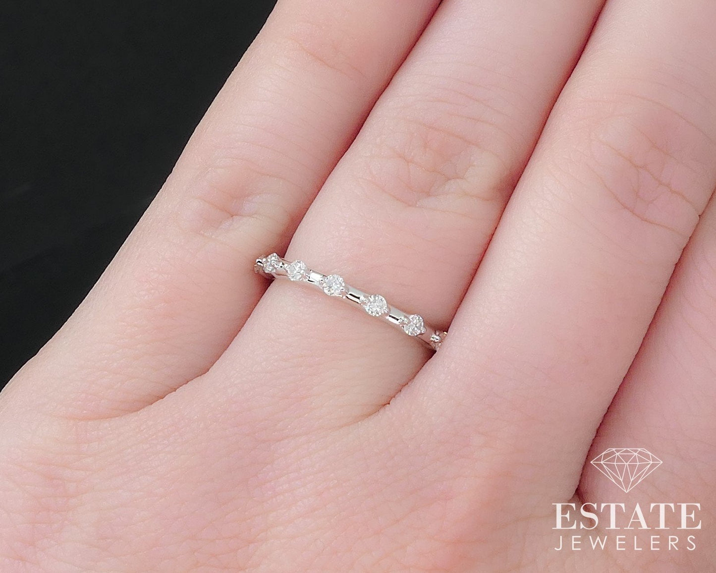 14k White Gold Round Natural .22ctw Diamond Ladies Wedding Band 1.7g i16829