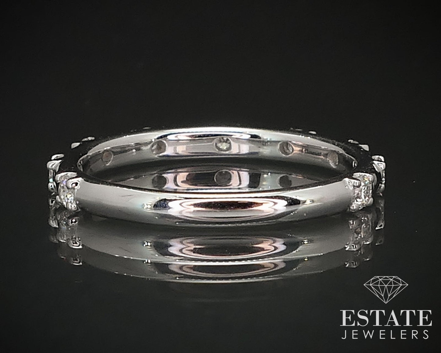 14k White Gold Round Natural .28ctw Diamond Ladies Wedding Band 1.9g i16831