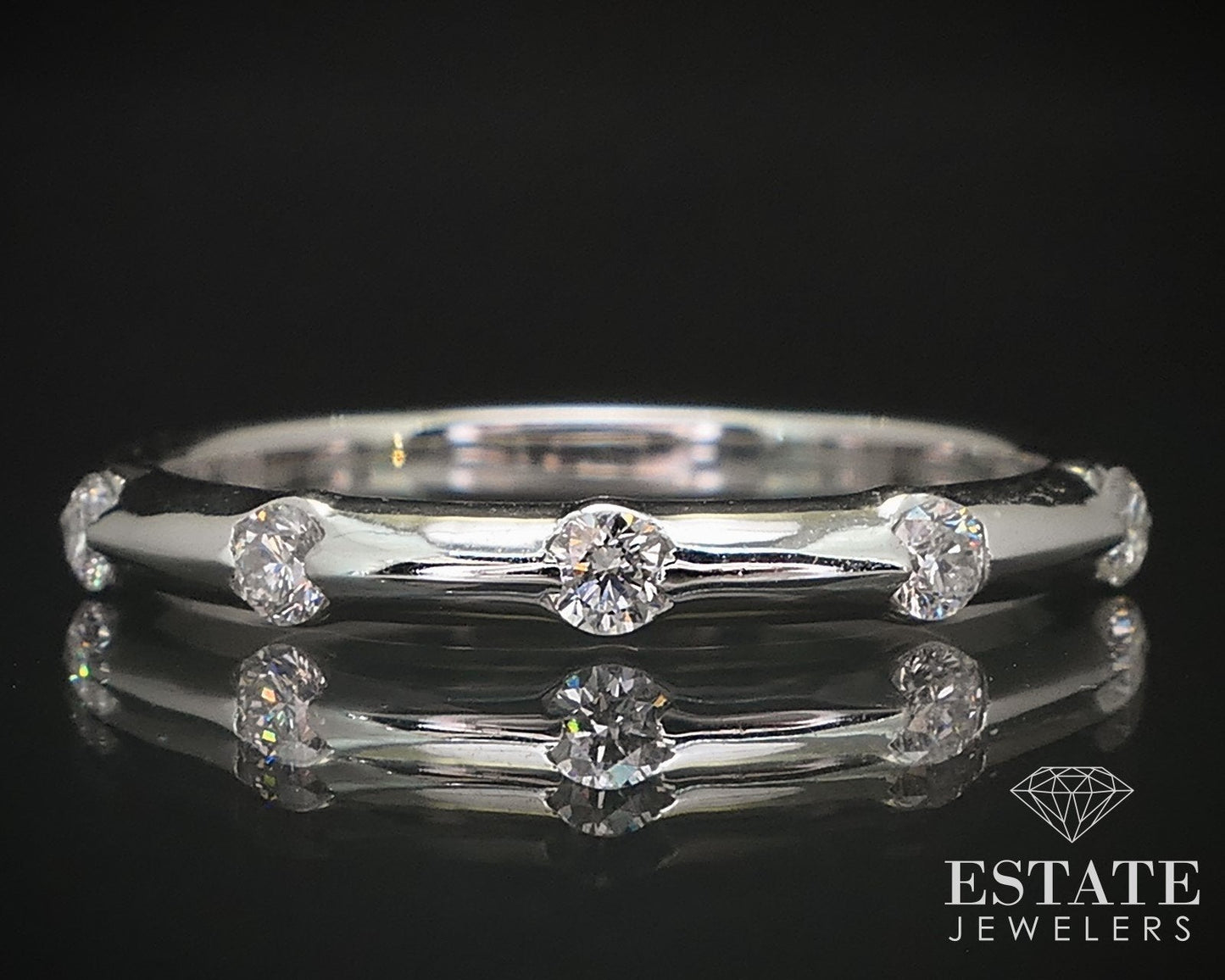 14k White Gold Round Natural .18ctw Diamond Ladies Wedding Band 1.8g i16824