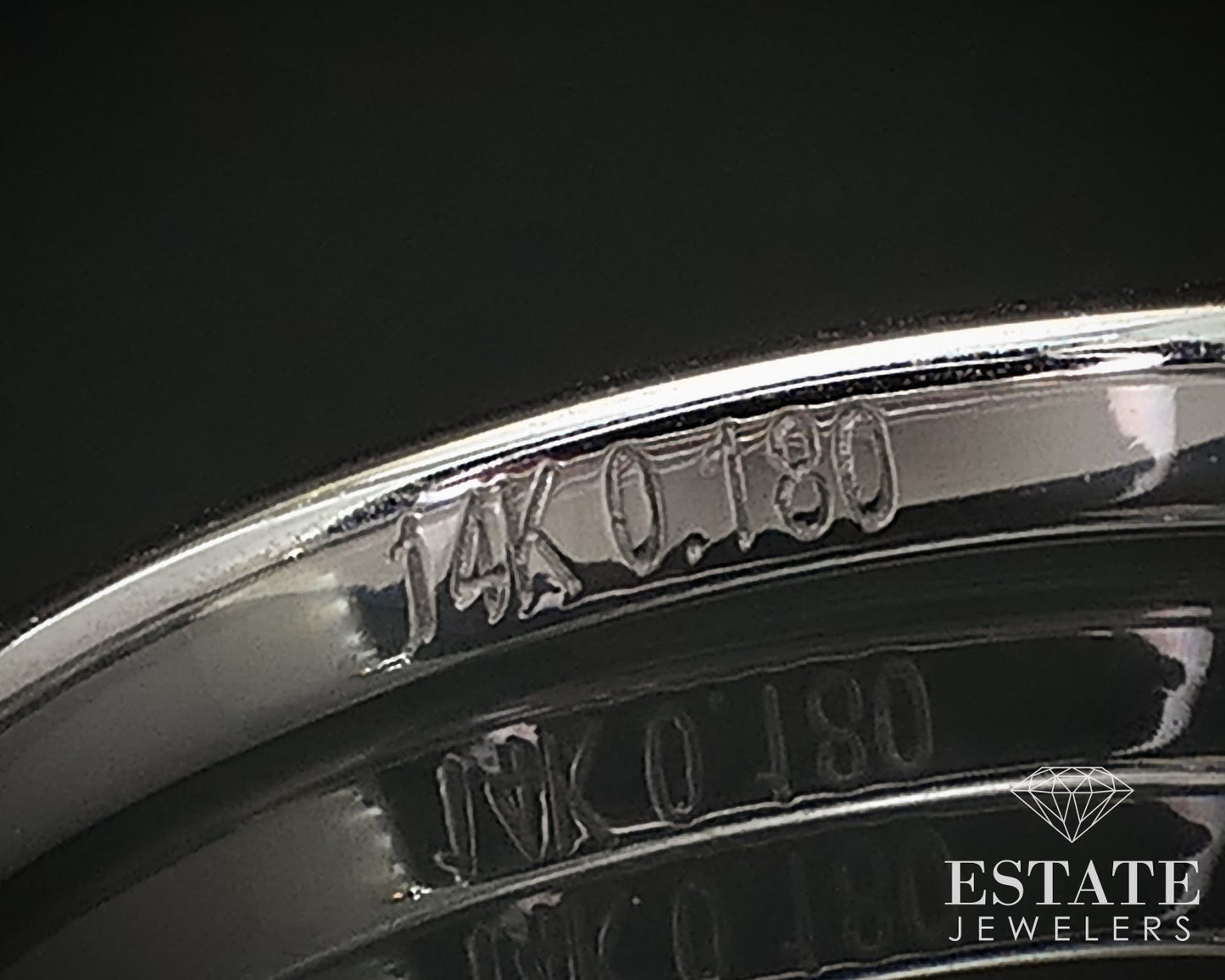 14k White Gold Round Natural .18ctw Diamond Ladies Wedding Band 1.8g i16824