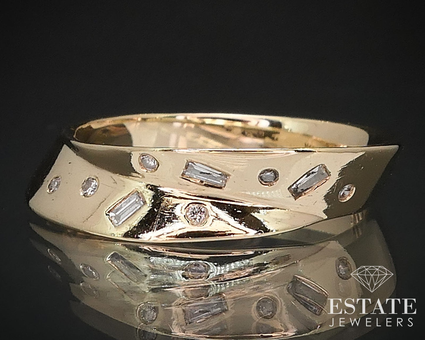 14k Yellow Gold Natural .06ctw Diamond Ladies Band Ring 3.1g i16890
