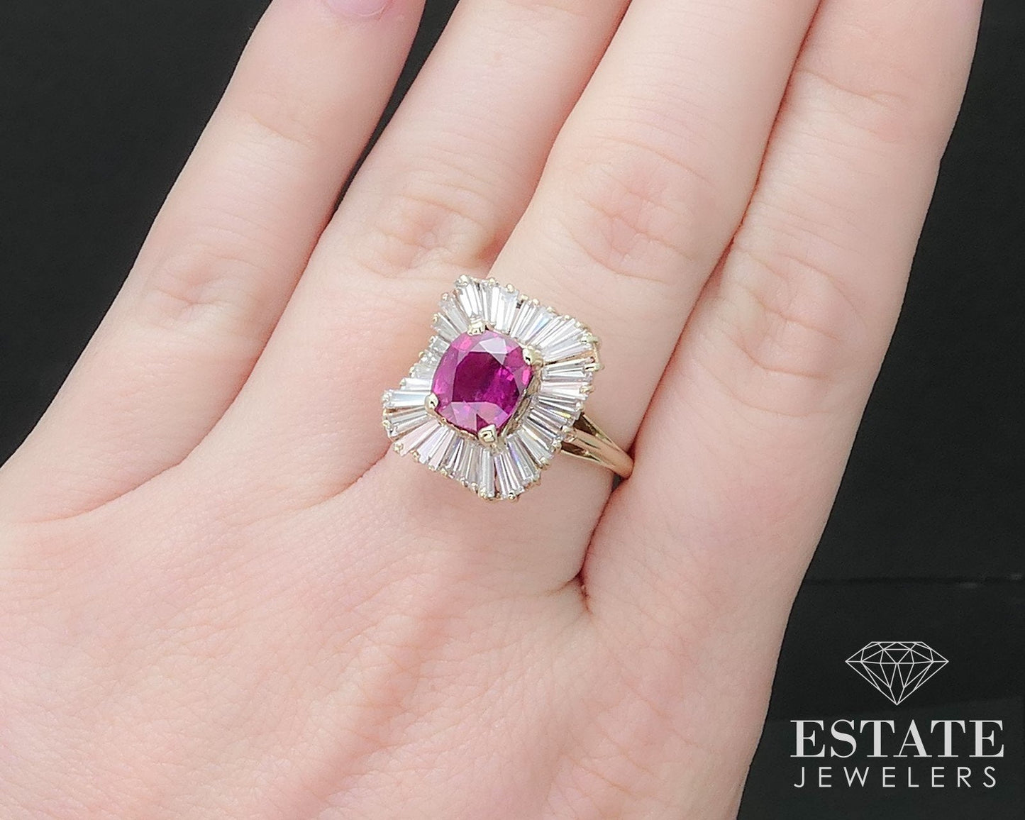 18k Yellow Gold IGI Natural Ruby & Diamond Ballerina Cocktail Ring 4.5g i17116