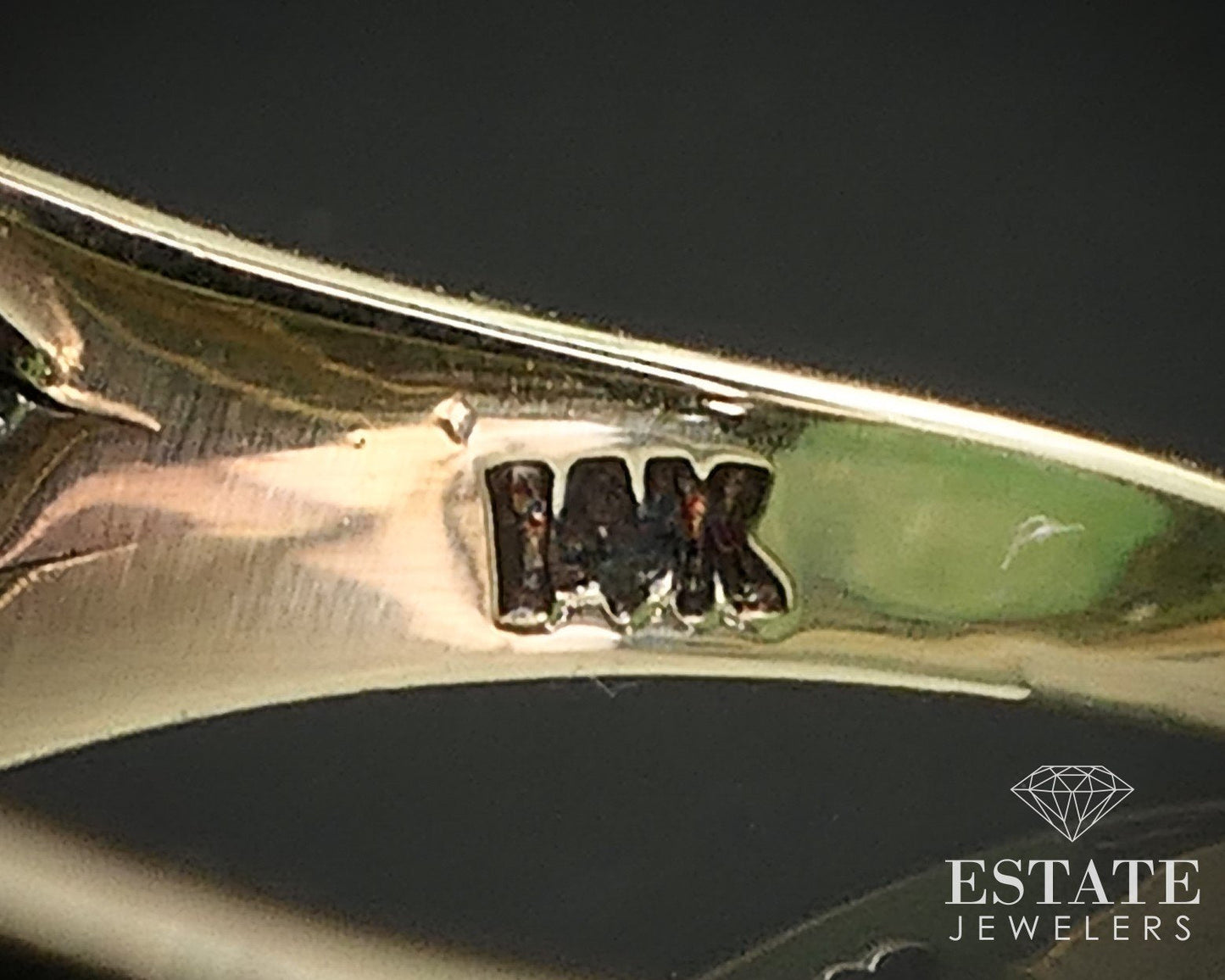 Vintage 14k Yellow Gold Natural Green Jade Ladies Ring 5.9g i17182