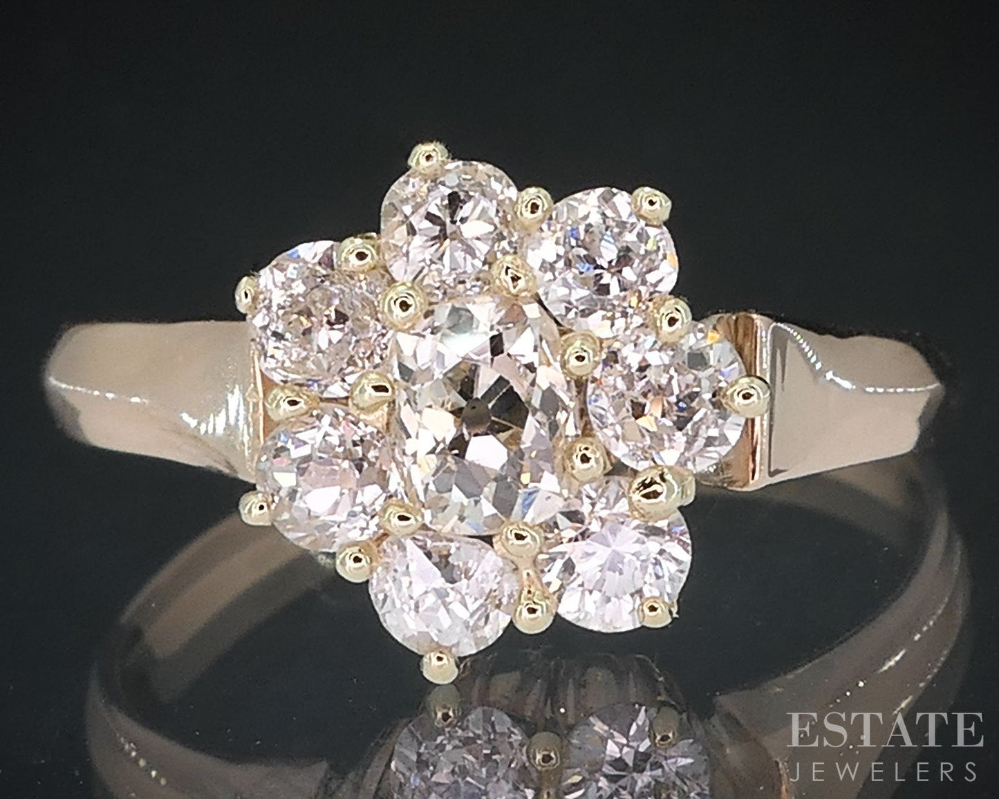 Antique 10k Yellow Gold Natural .65ctw Diamond Cluster Ladies Ring 2.8g i17421