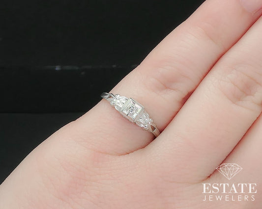 Antique 18k White Gold Natural .03ct Diamond Engagement Ring 1.5g i17423
