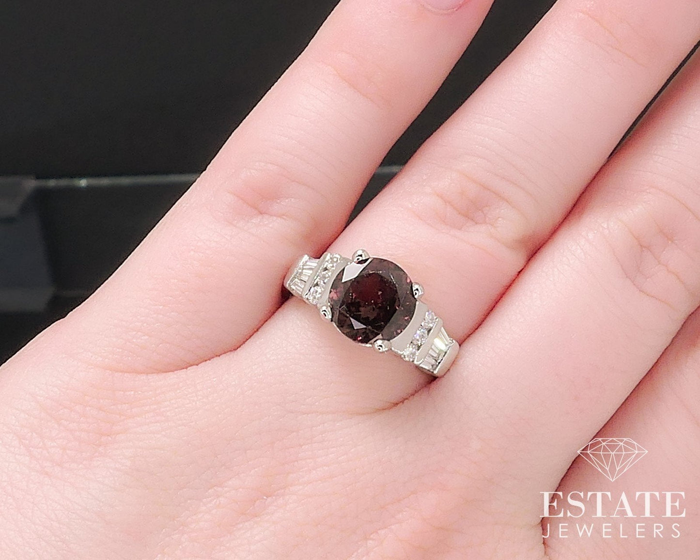 18k White Gold Natural Color Change Garnet & Diamond Ring 4.8g i17630