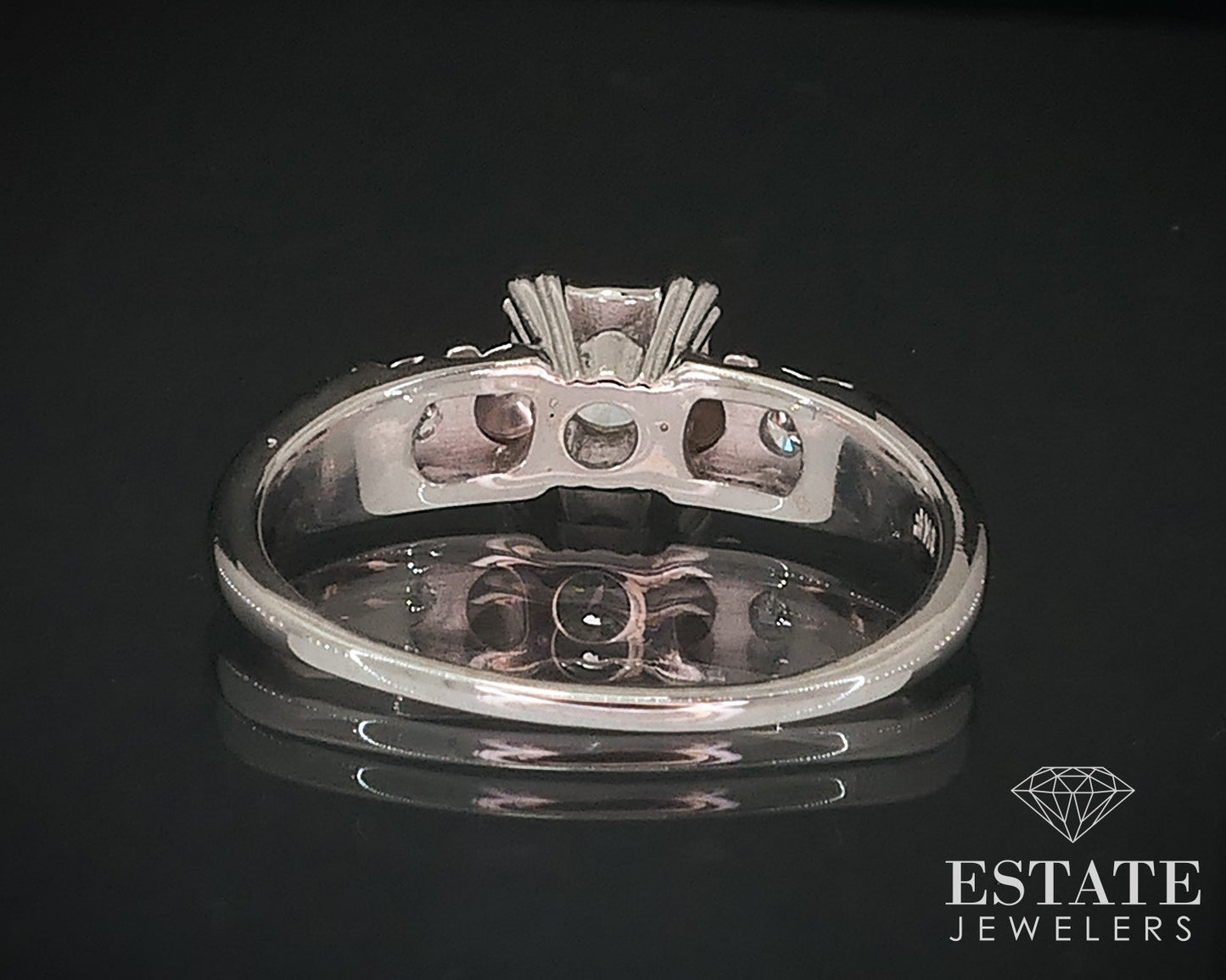 Vintage 14k White Gold Natural .37ctw Diamond Engagement Ring 3.4g i17679