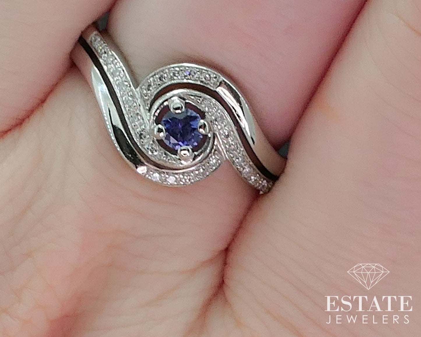 10k White Gold Natural Blue Sapphire & Diamond Swirl Engagement Ring 4.4g i17905