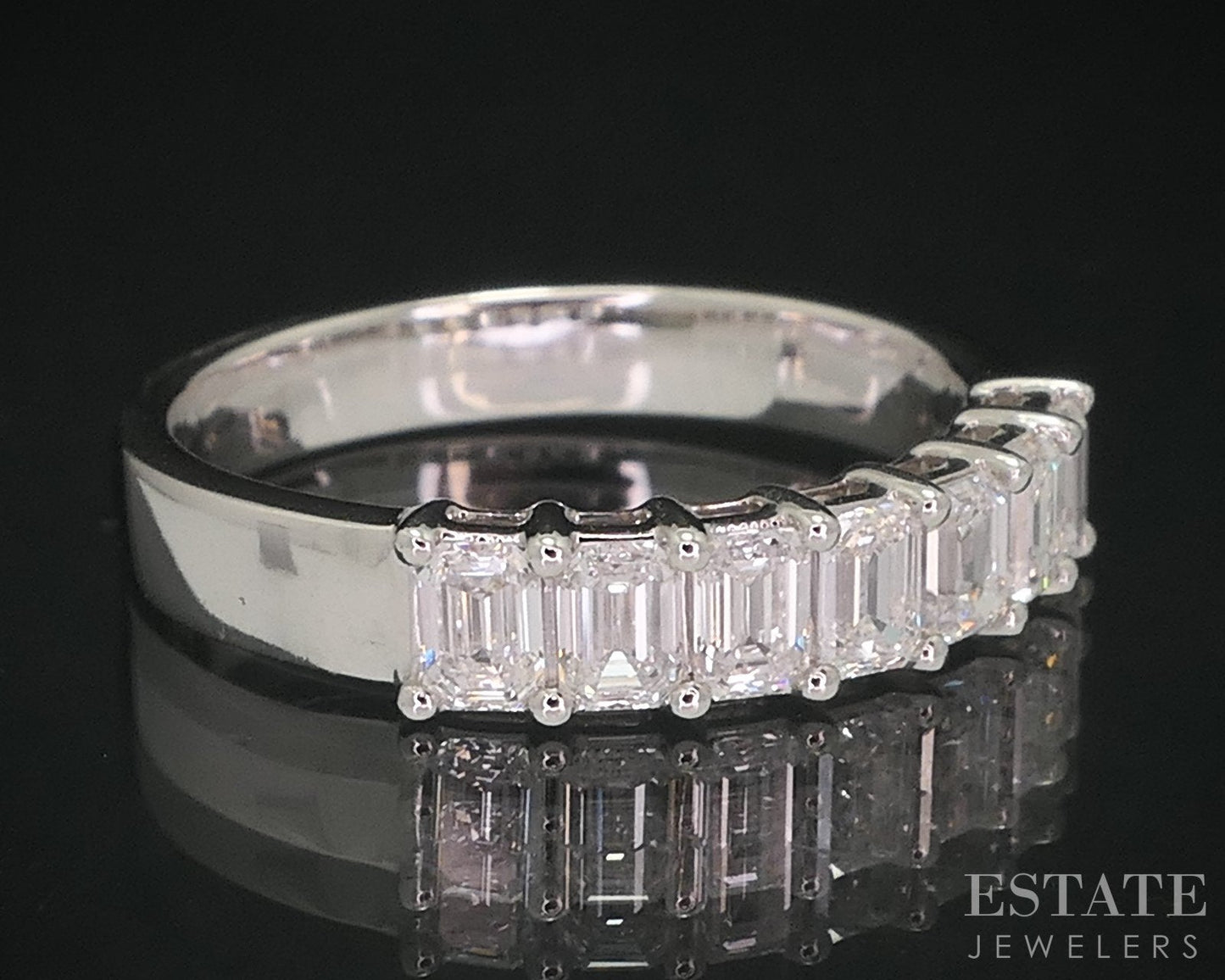 14k White Gold Emerald Lab Created 1.05ctw Diamond Ladies Wedding Band 3g i16038