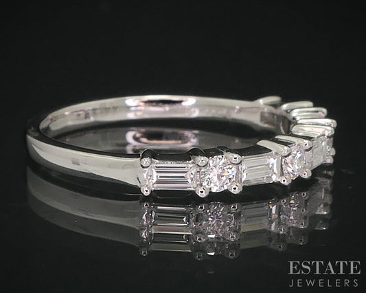 14k White Gold Lab Created .50ctw Diamond Ladies Wedding Band 2.1g i16044