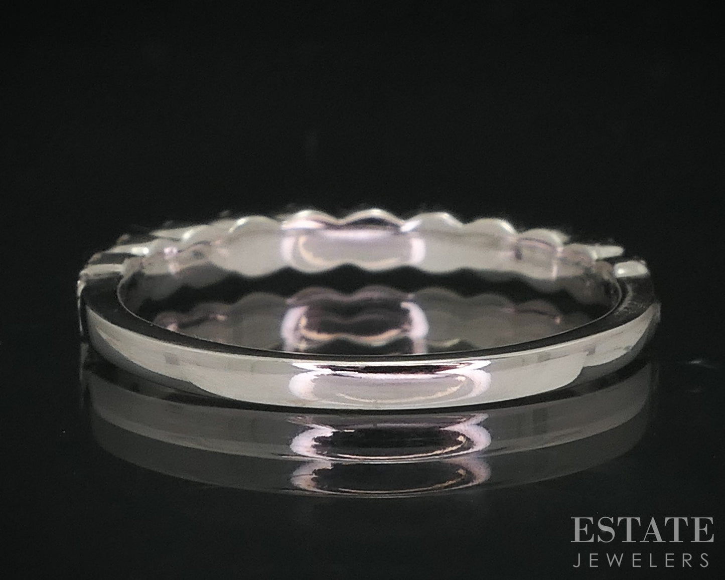 14k White Gold Round Lab Created .26ctw Diamond Ladies Wedding Band 1.9g i16048