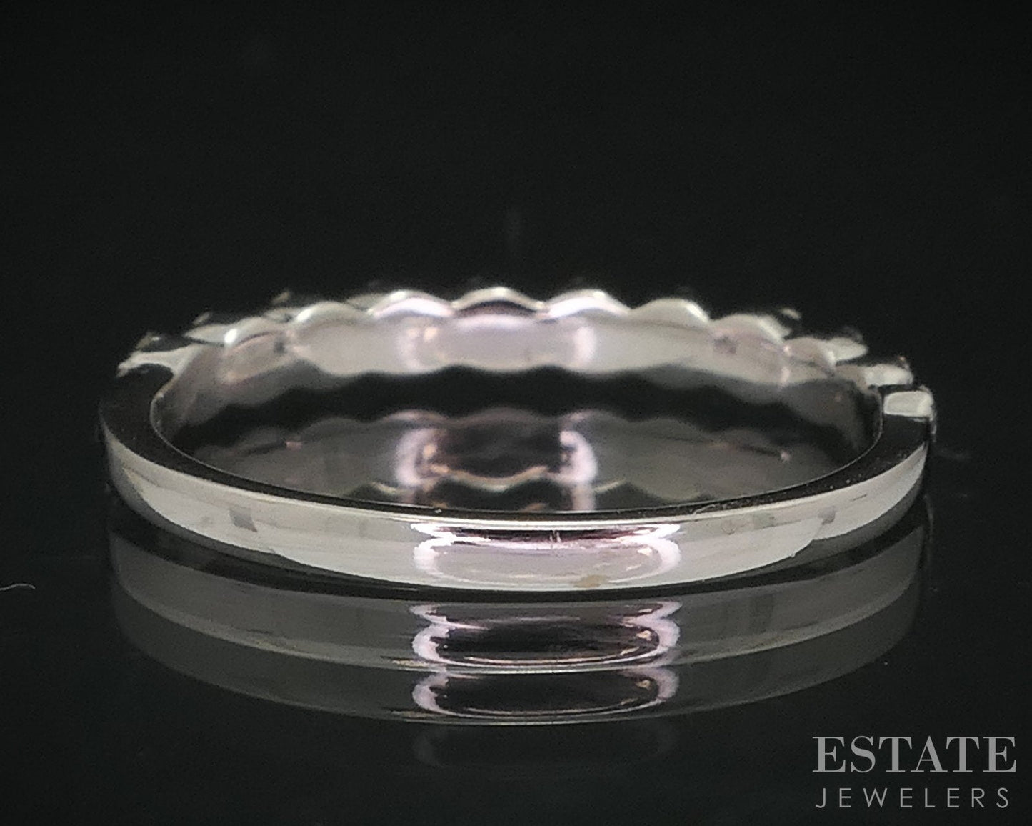 14k White Gold Round Lab Created .26ctw Diamond Ladies Wedding Band 1.9g i16049