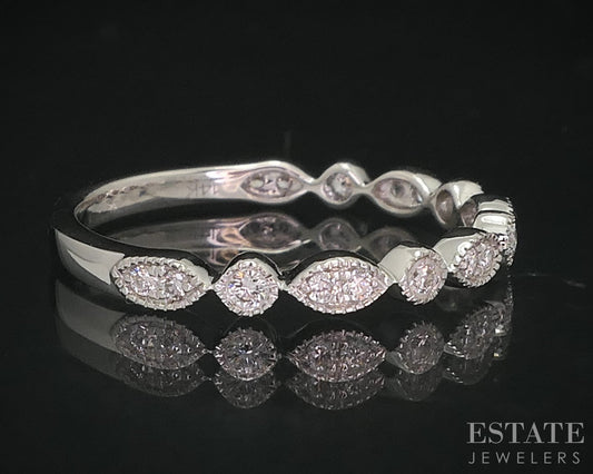 14k White Gold Round Lab Created .20ctw Diamond Ladies Wedding Band 1.6g i16042