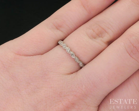 Vintage 14k White Gold Natural .08ctw Diamond Semi Eternity Band 1.2g i18138