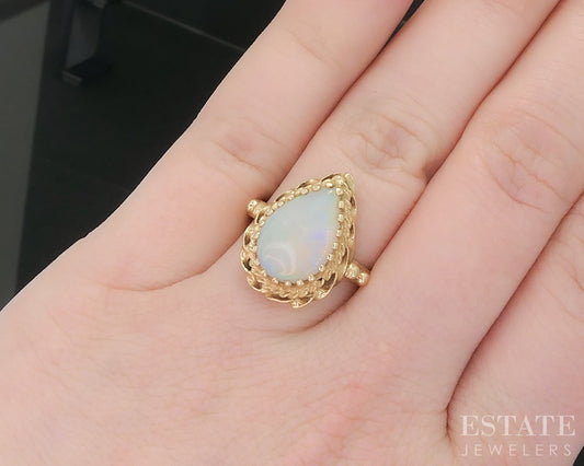 Vintage 14k Yellow Gold Pear Natural Opal Ladies Ring 4.1g i15916