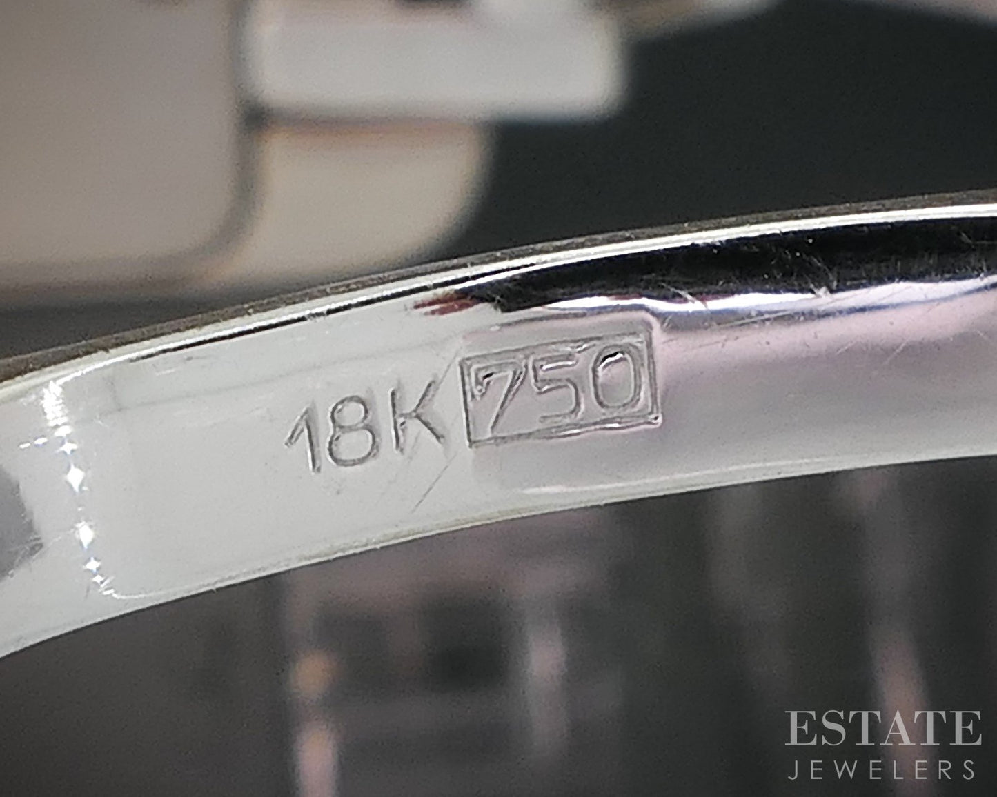 Cartier Tank Americaine 1713 18k White Gold Diamond Guilloche Watch i18292