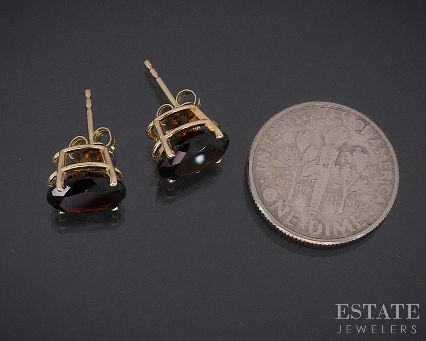 14k Yellow Gold Oval Natural Garnet Stud Earrings 1.8g i18323b
