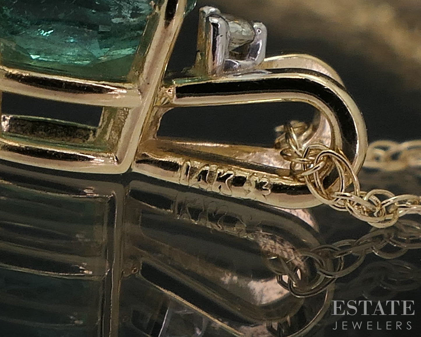 14k Yellow Gold Natural Emerald & Diamond Ladies Necklace 0.9g 18"L i18458