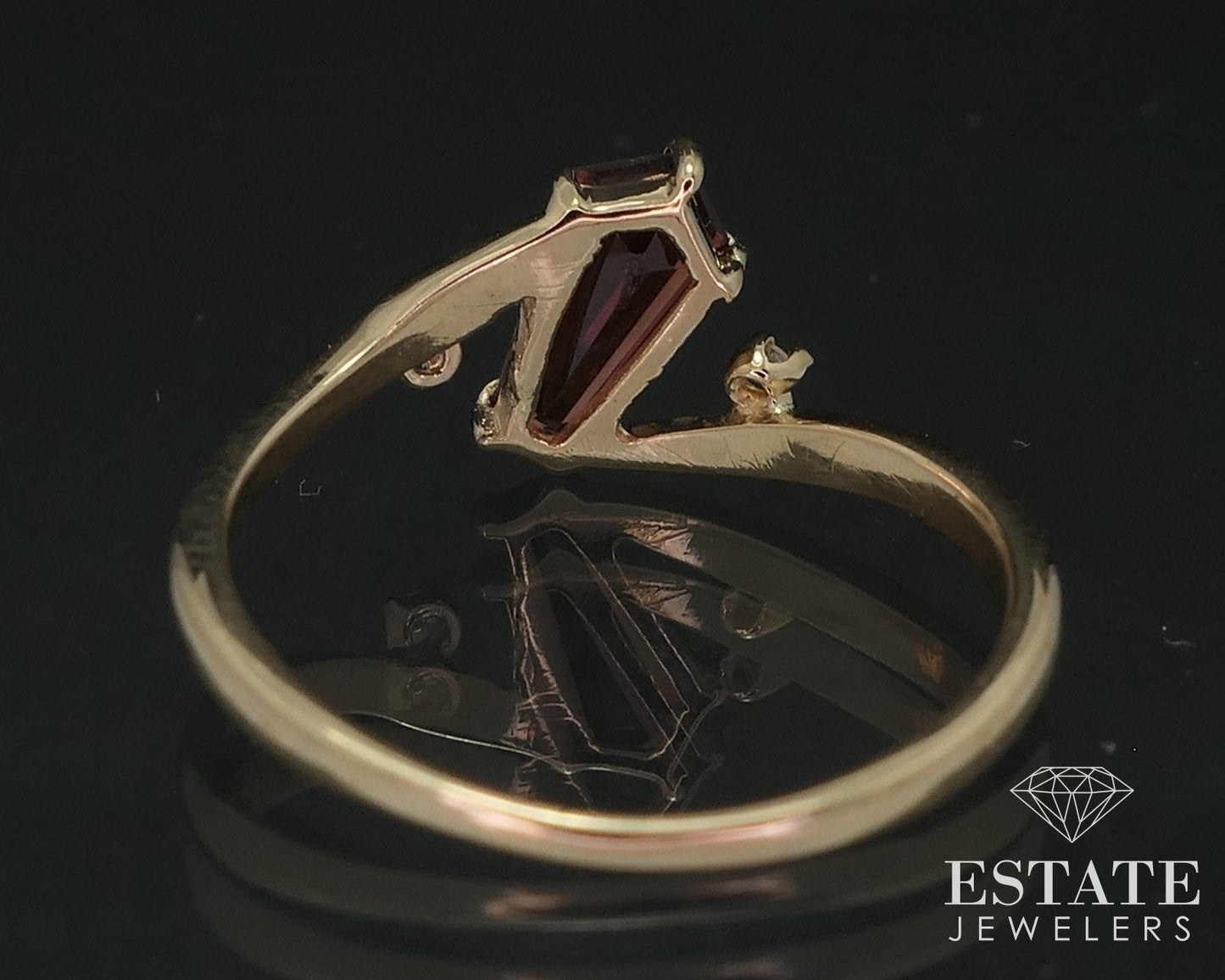 14k Yellow Gold Coffin Cut Natural Garnet & Diamond Ladies Ring 1.4g i18513b