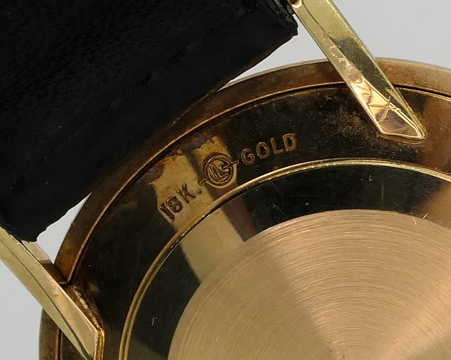 Vintage 1969 Longines 18k Yellow Gold Cal. 528 Mens Dress Watch i18646