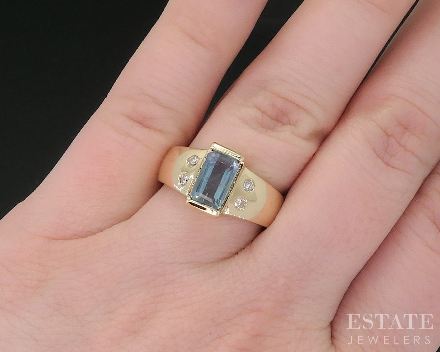 14k Yellow Gold Natural Aquamarine & Diamond Ladies Band Ring 6.9g i18812