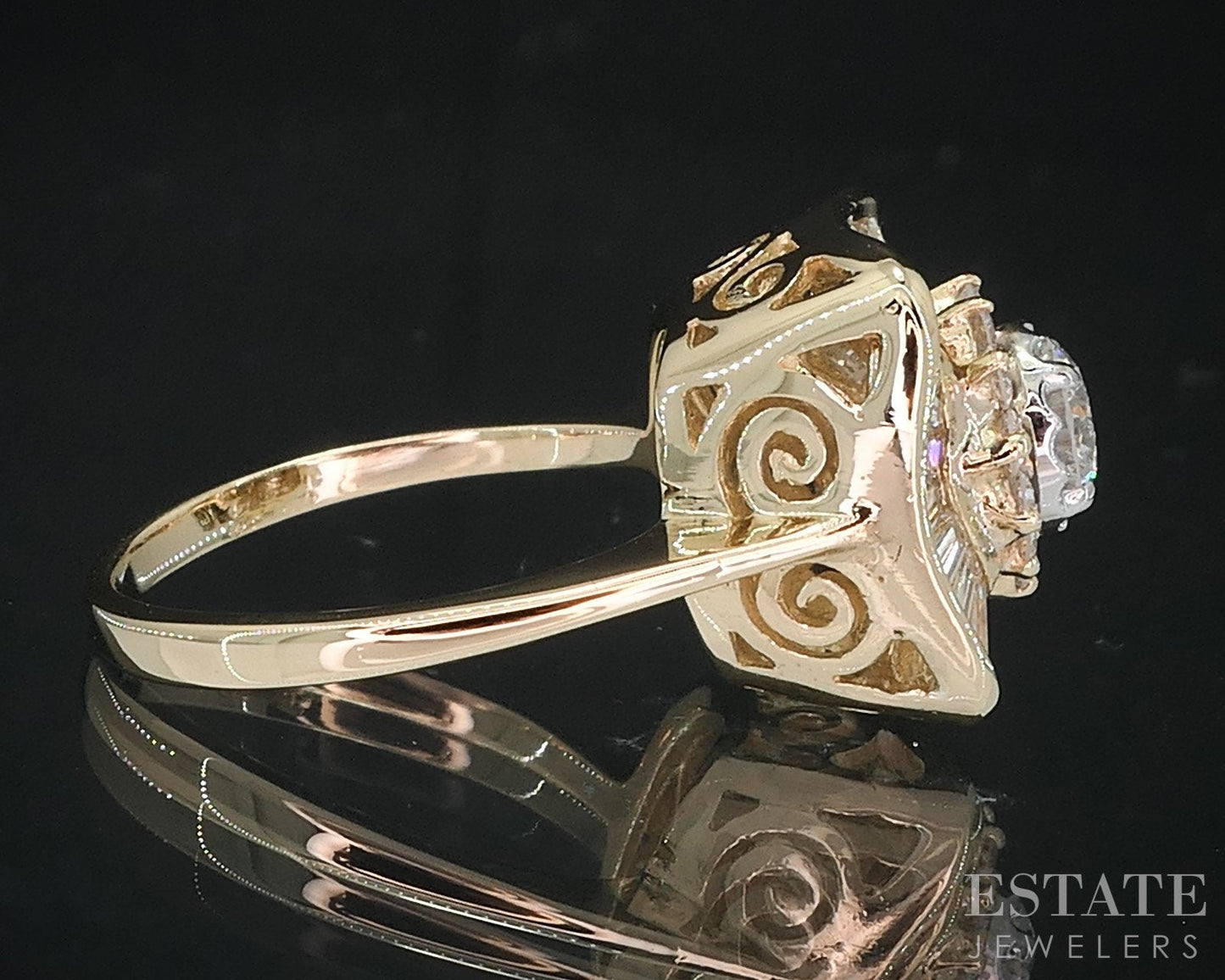 Vintage 18k Yellow Gold Natural 1.30ctw Diamond Cocktail Ring 4.9g i18847