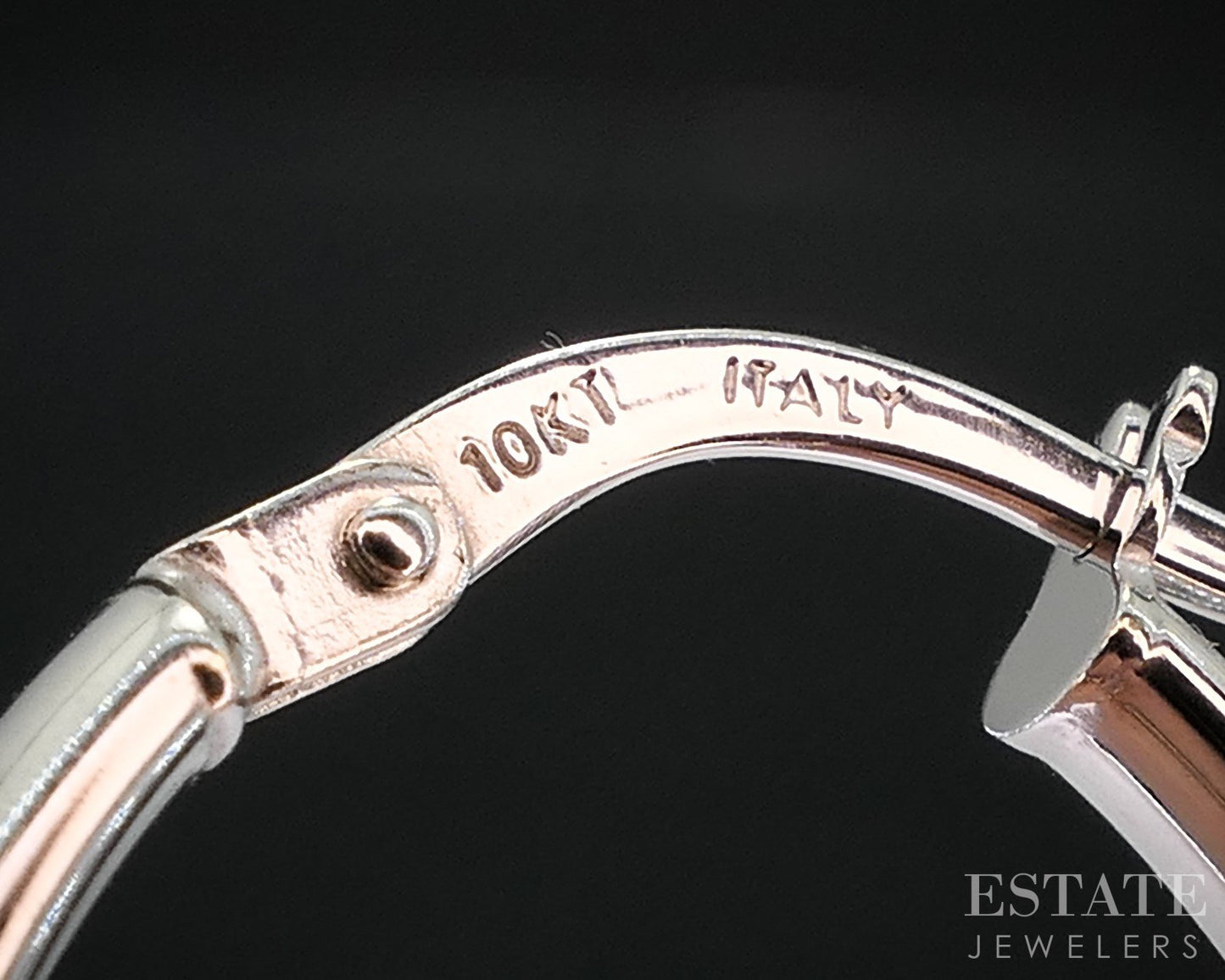 10k White Gold Smooth Oval Hoop Ladies Earrings 1.2g i18753