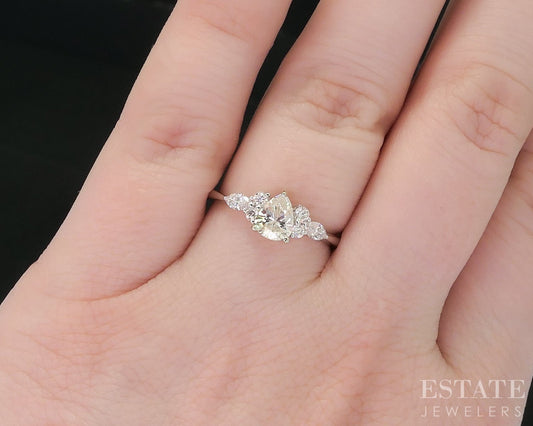 18k White Gold Pear Natural .81ctw Diamond Engagement Ring 2.3g i18993