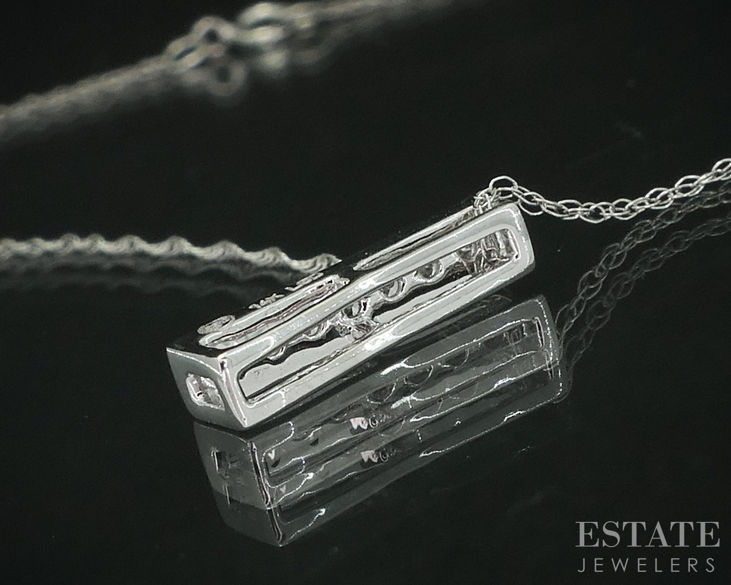 14k White Gold Lab Created .10ctw Diamond Bar Ladies Necklace 0.6g 18"L i18921