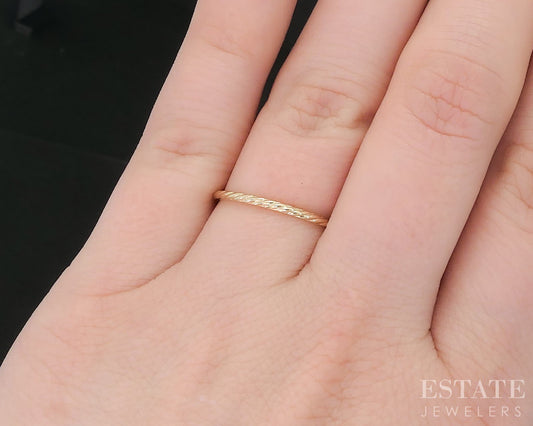 10k Yellow Gold Twisted Ladies Stack Band 0.8g i19061