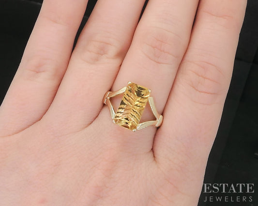 10k Yellow Gold Emerald Natural Citrine Solitaire Ladies Ring 3.2g i19043b