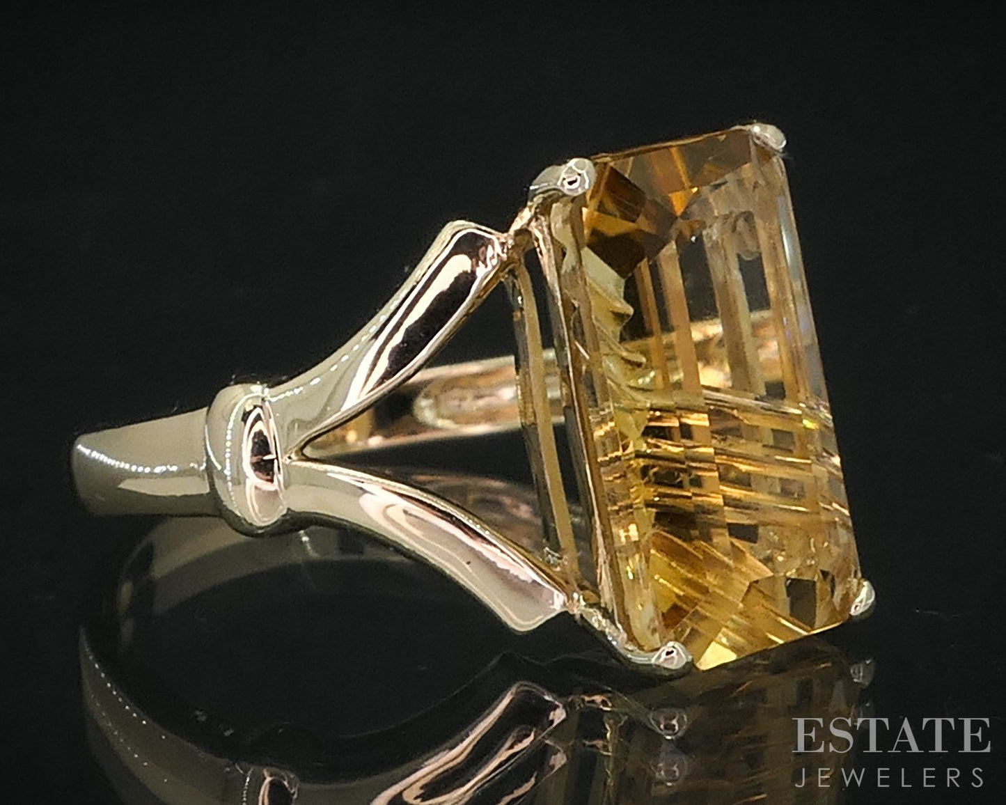 10k Yellow Gold Emerald Natural Citrine Solitaire Ladies Ring 3.2g i19043b