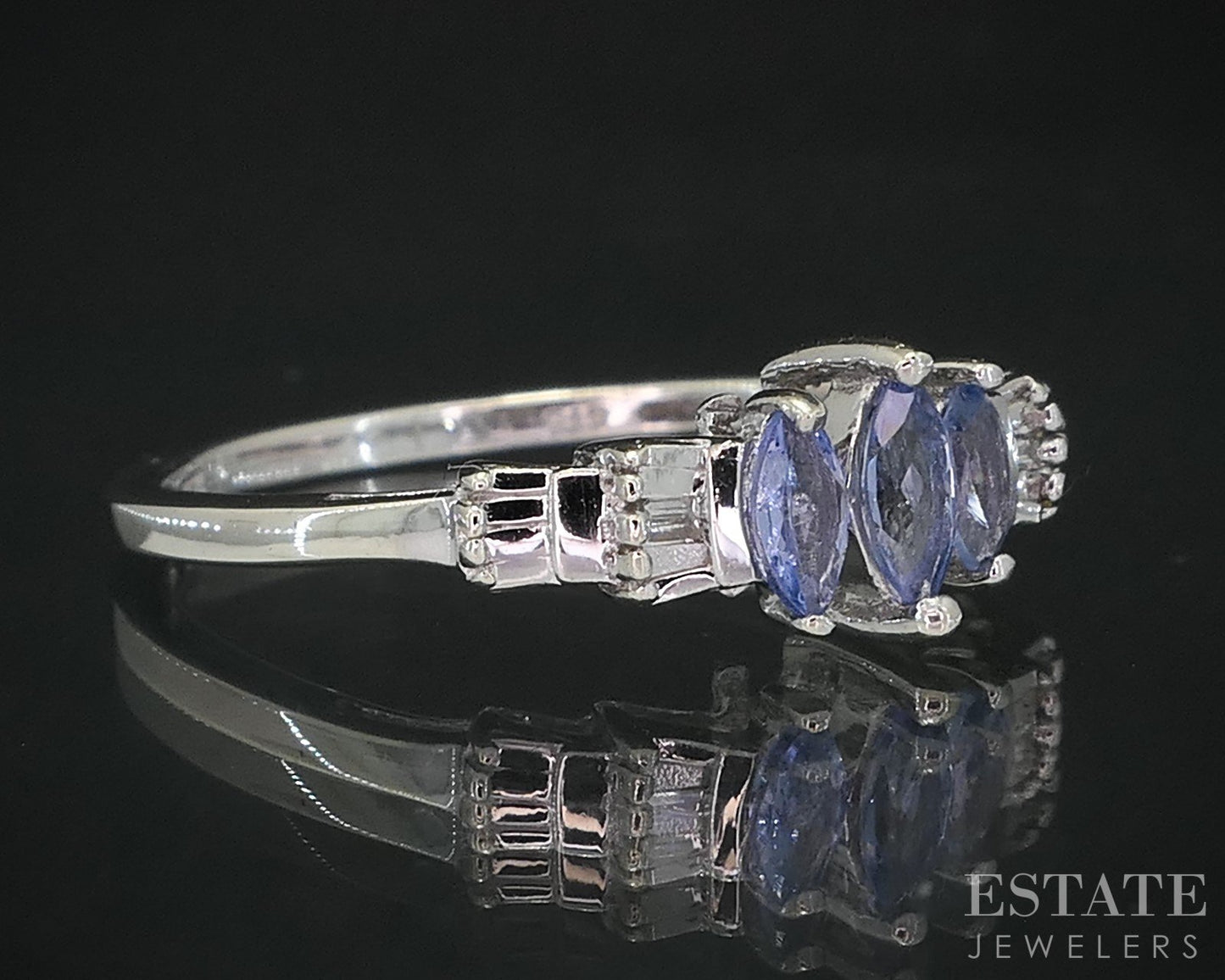 10k White Gold Marquise Natural Tanzanite & Diamond Ladies Ring 1.8g i19027b