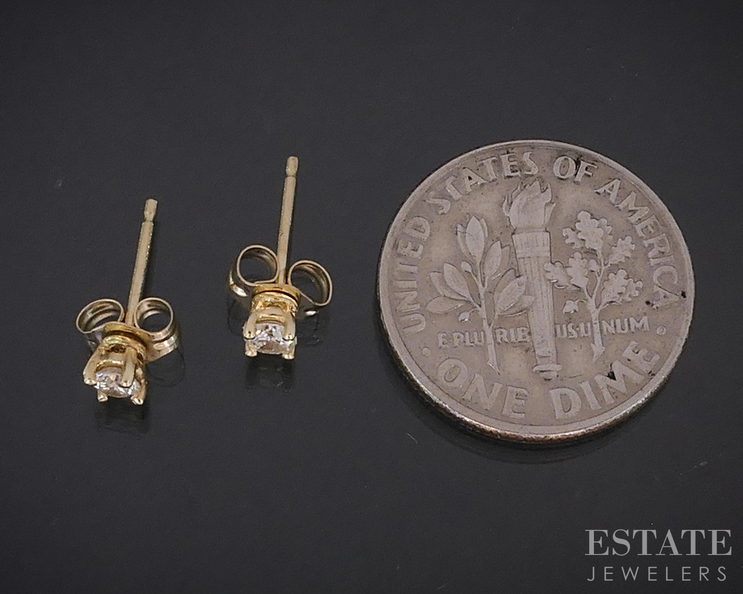 14k Yellow Gold Round Natural .16ctw Diamond Stud Earrings i19114