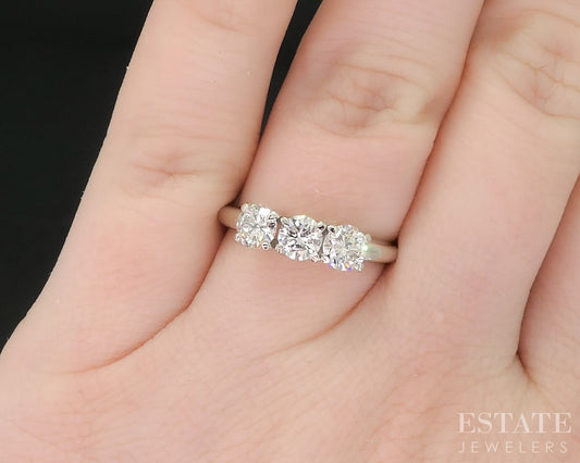 14k White Gold Round Natural .93ctw Diamond Engagement Ring 3.1g i19122