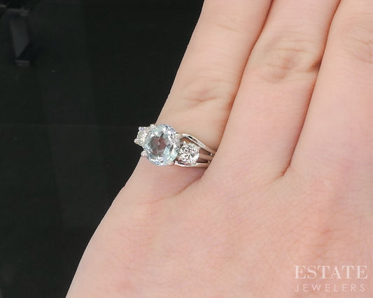14k White Gold Oval Natural 2ct Aquamarine & Diamond Ladies Ring 3.9g i19124